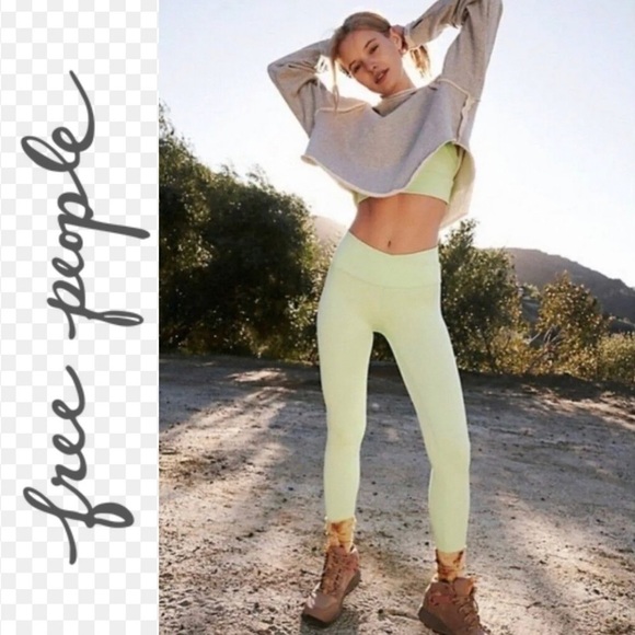 NWOT. Free People Wrap Lose Control 7/8 Leggings XS - Picture 1 of 8